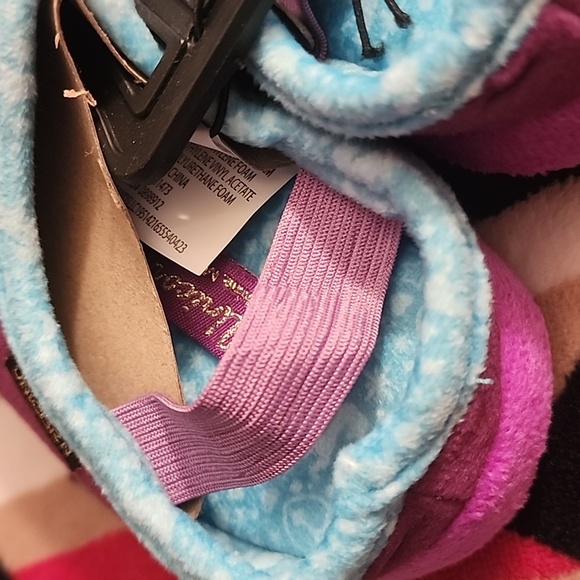 Afro unicorn slippers - Picture 2 of 3